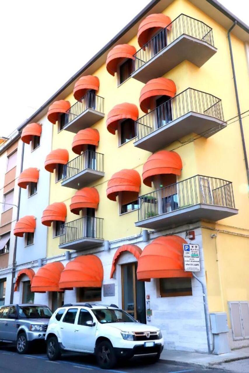 Albergo Cantiani Ancona Exteriör bild
